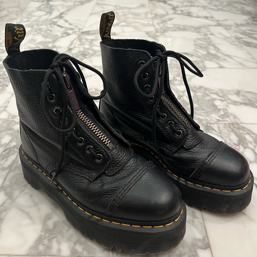 Dr. Martens Sinclair Boots